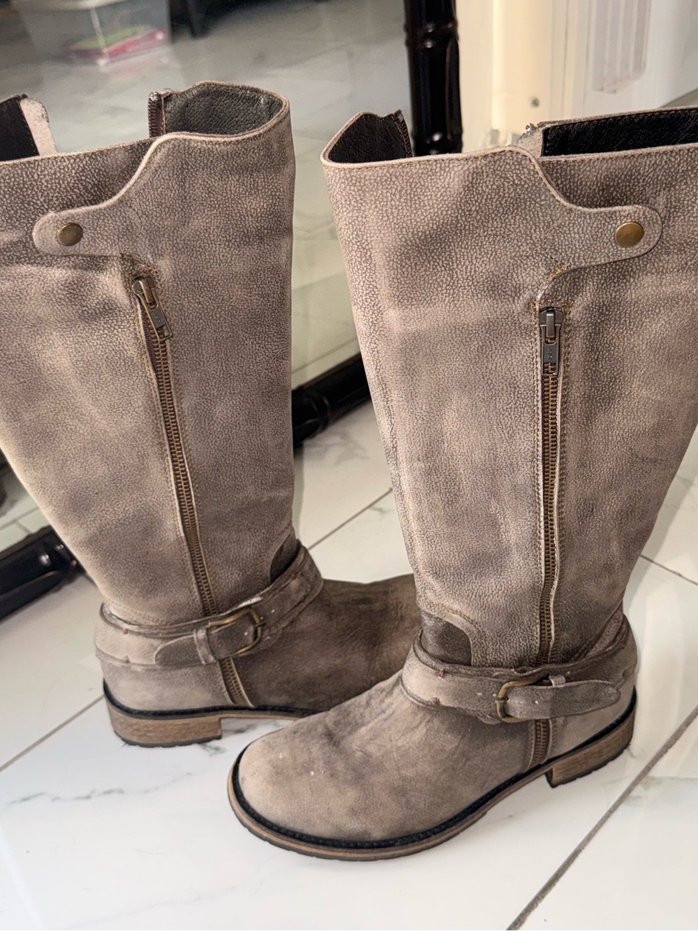 Grunge Washed Grey/Greenish Boots - *Matisse Shoes